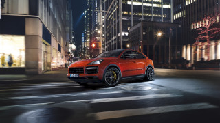 Red porsche cayenne city night - building free wallpaper for desktop