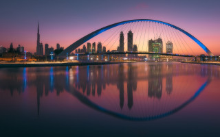 Bridge city night reflection retrofuturism - a bridge over a body of water free wallpaper