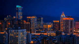 City skyline night tokyo bridge - tall building free wallpaper