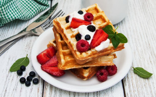 Waffles berries whipped cream coffee - cream free wallpaper