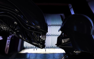 Helmet alien darkroom light space - scifi free wallpaper for desktop