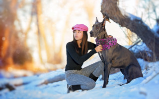 Woman snow dog pink hat - a pink hat free wallpaper