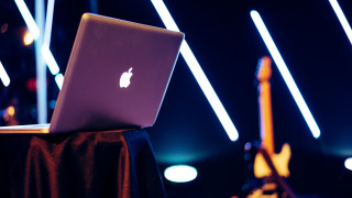 Laptop table room neon guitar - a laptop computer free wallpaper