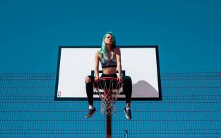 Woman basketball hockey fence aquahair - caroline chariotdayez free wallpaper