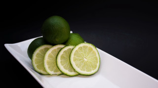 Plate limes slices table black - david simpson free wallpaper