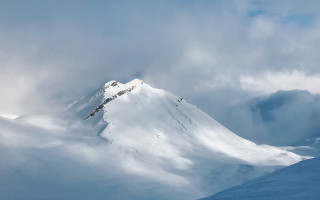 Snow mountain skier clouds matte - ski free wallpaper for desktop