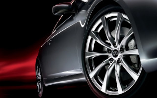 Car wheel red light ultrafine - rim free wallpaper