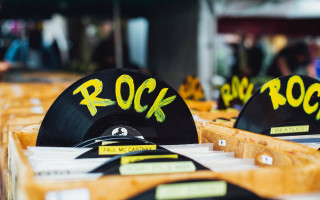 Graffiti records yellow writing people - free neon wallpaper for desktop