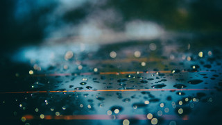 Wet water drops bokeh macro - drop of water free wallpaper for desktop