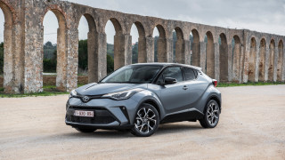 Gray toyota c hr stone - bernt tunold free wallpaper