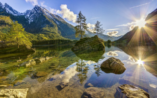 Lake mountains trees sun reflection - mountain and trees free wallpaper