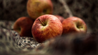 Apple bowl cloth blackwhite background - apple free wallpaper