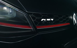 Black car red stripe white - emblem free wallpaper for desktop