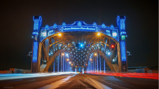Bridge lights night traffic hologram - traffic free wallpaper