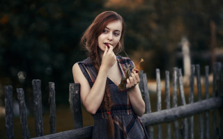 Anka zhuravleva woman fence cigarette - anka zhuravleva free wallpaper