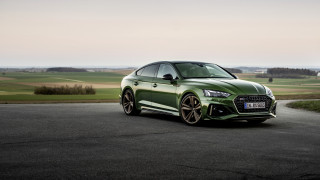 Green car road military vehicle - a green car free wallpaper