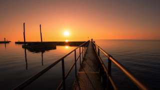 Sunset pier person anamorphic flare - a pier free wallpaper for desktop