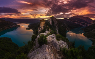 Mountain lake castle sunset clouds - cinematic landscape free wallpaper for desktop
