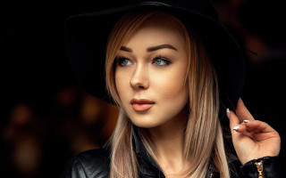 Eszter mattioni blonde blue eyes 2 - her hand and a hat free wallpaper