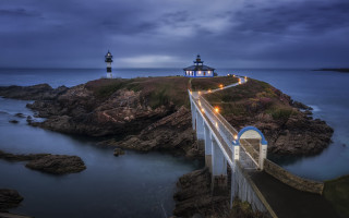 Lighthouse island bridge night lights - a small island free wallpaper for desktop