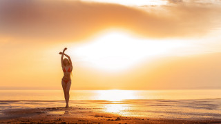 Woman beach sunset arabesque backlighting - daphne mcclure free wallpaper
