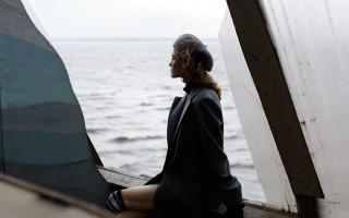 Woman boat ocean sailboat profile - the boat free wallpaper