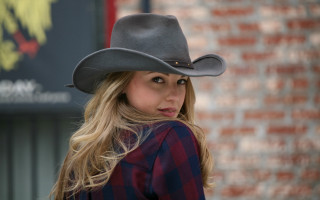Cowgirl plaid blonde portrait blurry - emma geary free wallpaper