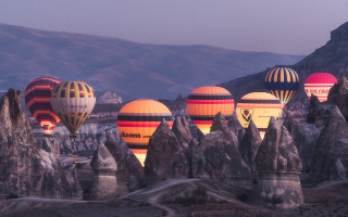 Hot air balloons mountain evening - hot air balloon free wallpaper