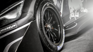 Car tire closeup macro black - antoni pitxot free wallpaper