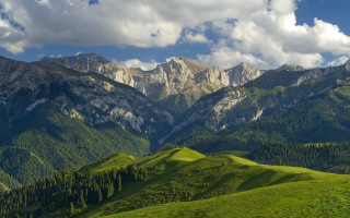 Mountain range green valley clouds - edi rama free wallpaper