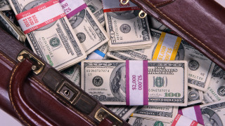 Suitcase money tag bills stock - neoism free wallpaper for desktop