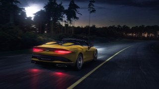 Yellow sports car night city 2 - the headlight free wallpaper for desktop