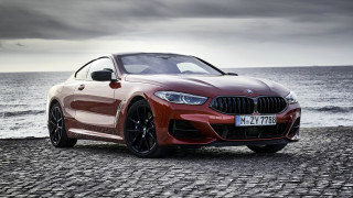 Red bmw z4 roadster cobblestone - 4k uhd image free wallpaper