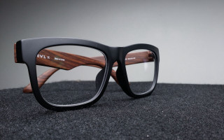 Glasses black surface white background - a pair of glasses free wallpaper