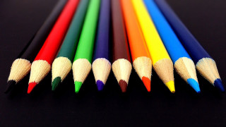 Colored pencils red blue green - crayon art free wallpaper