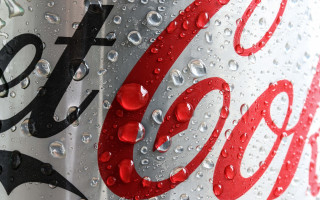Coca cola can water drops - dorothy coke free wallpaper