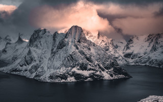 Mountain lake cloudy sky sunset - a lake below free wallpaper