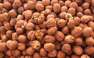 Nuts pile center 4kuhd stock - nuts free wallpaper