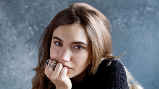 Anna hotchkis blue background gray - a gray wall free wallpaper