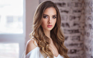 Elina karimova brick wall portrait - art nouveau free wallpaper