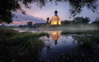 Church reflection dusk foggy gothic - a pond free wallpaper