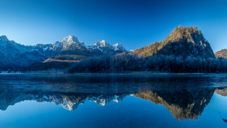 Mountain lake reflection blue sky 4 - a few tree free wallpaper for desktop