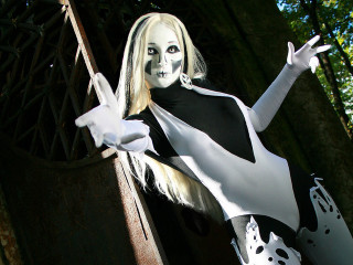 Woman costume white mask black - a white mask free wallpaper