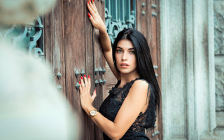 Woman black dress door handing - andrea orcagna free wallpaper