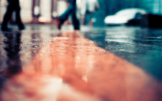 Wet sidewalk people car tilt - daniel lieske free wallpaper