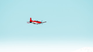 Small red white plane sky - free bird wallpaper