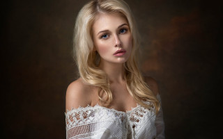 Blonde woman white dress portrait - a black backdrop free wallpaper for desktop