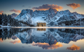 Mountain lake building clouds snow - cloud and snow free wallpaper