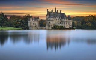 Castle lake reflection sunset gothic - a lake in front free wallpaper for desktop