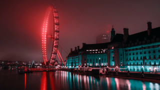 Ferris wheel night river cityscape - anish kapoor free wallpaper